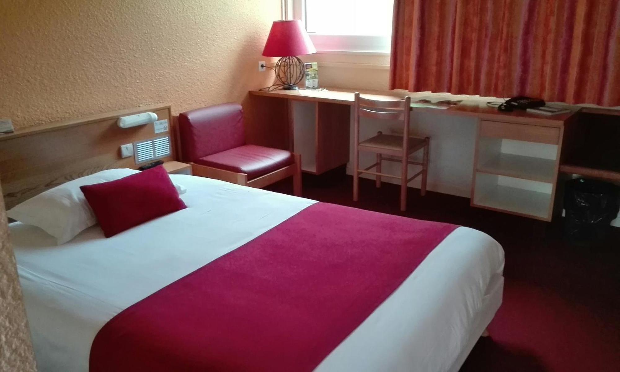 Logis Hotel Atrium Epinal Golbey Chavelot Екстериор снимка