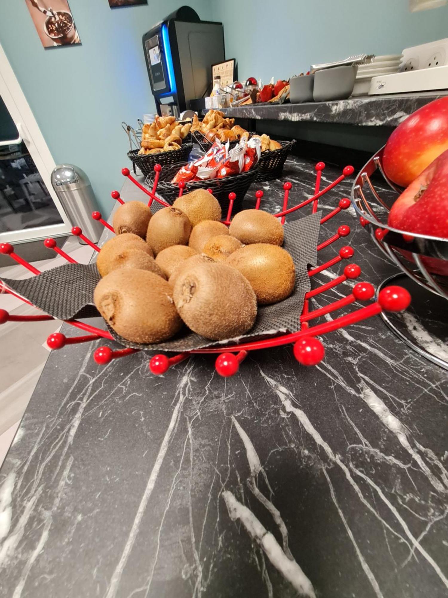Logis Hotel Atrium Epinal Golbey Chavelot Екстериор снимка