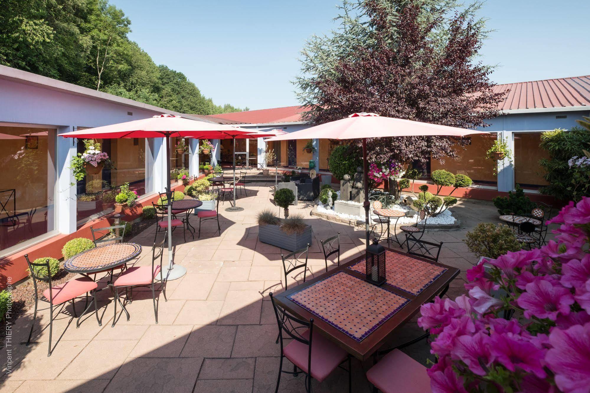 Logis Hotel Atrium Epinal Golbey Chavelot Екстериор снимка