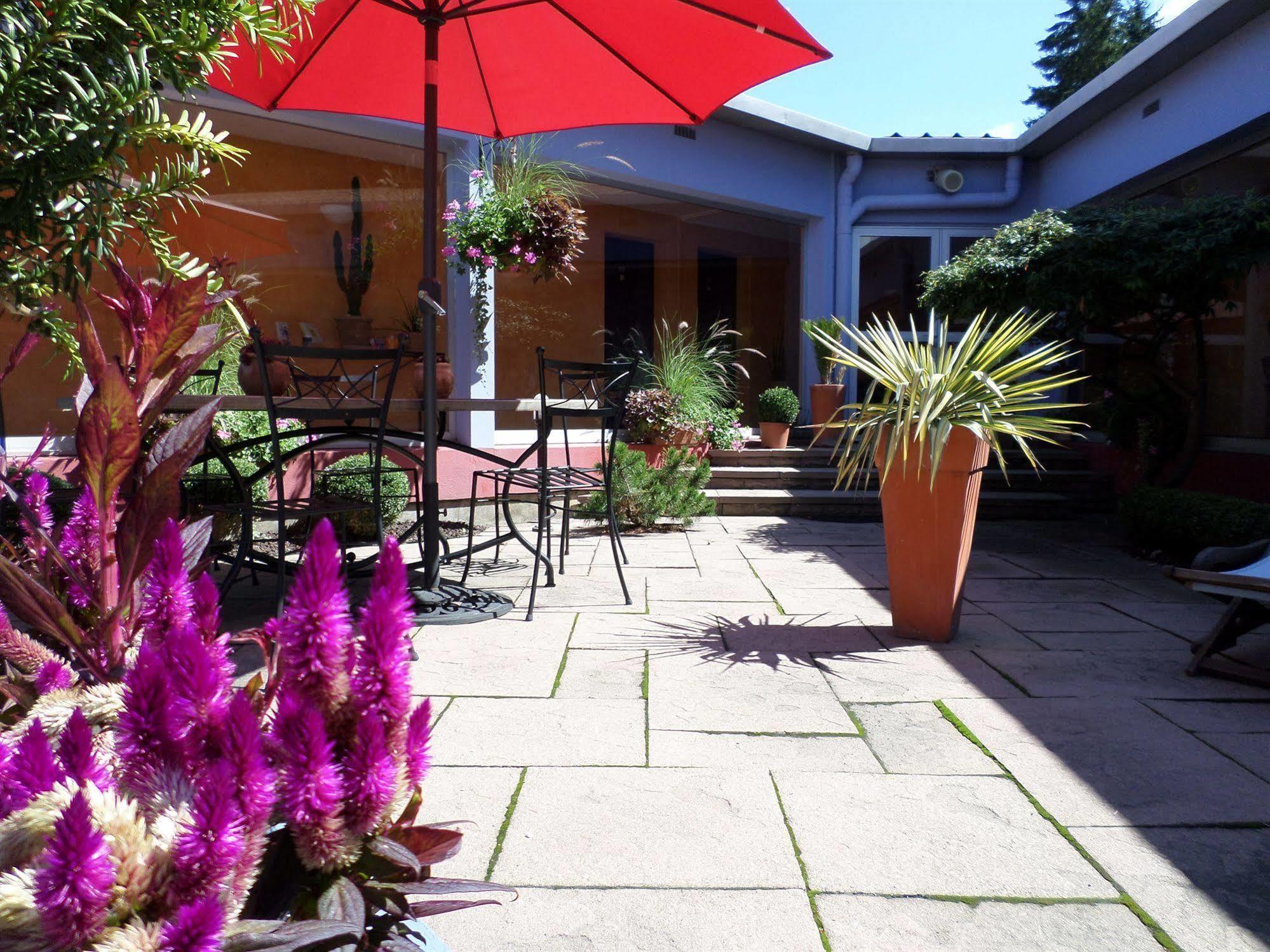 Logis Hotel Atrium Epinal Golbey Chavelot Екстериор снимка