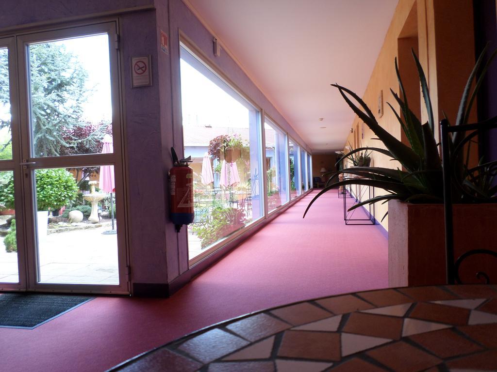 Logis Hotel Atrium Epinal Golbey Chavelot Екстериор снимка